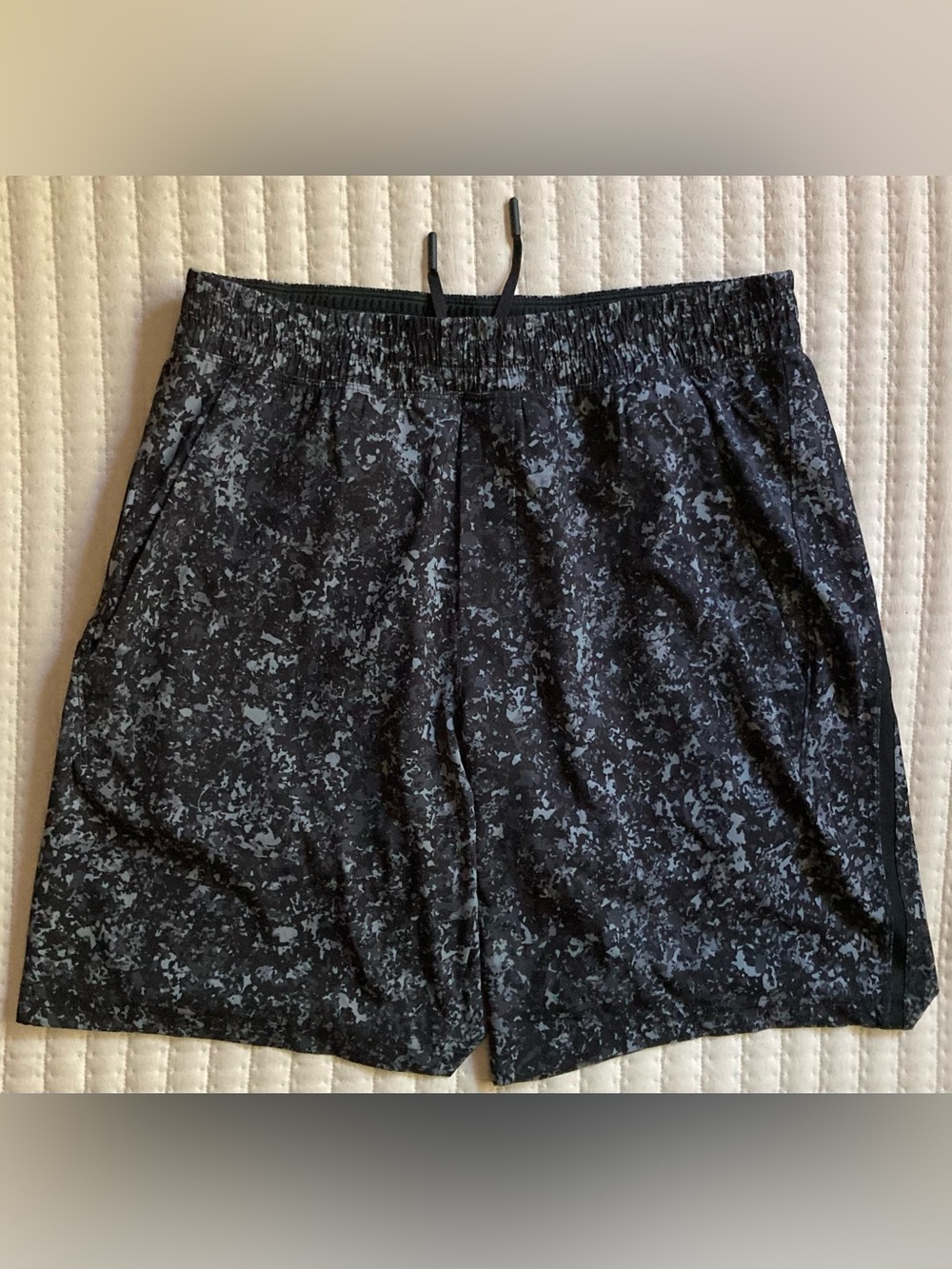 Lululemon Pace Breaker Athletic Shorts Men’s Medium 8” Black Brief Lined Gym